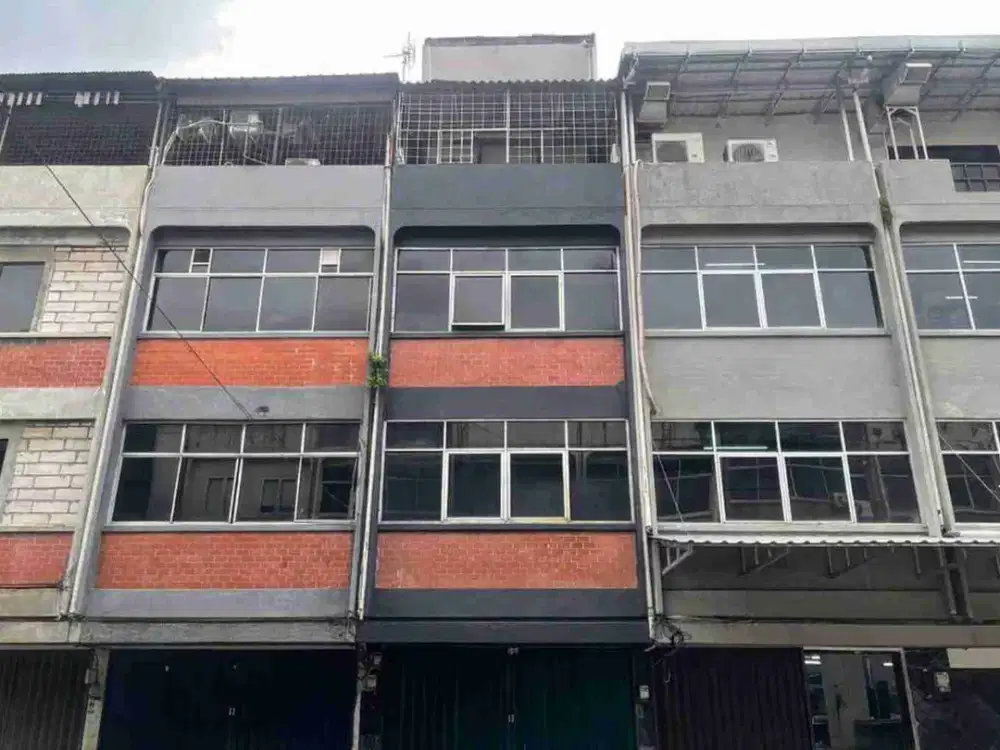 Dijual Ruko Lokasi Strategis di Grogol Jakarta Barat