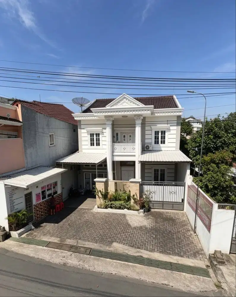 Full Furnished Rumah mewah Wismasari Ngaliyan Semarang Barat
