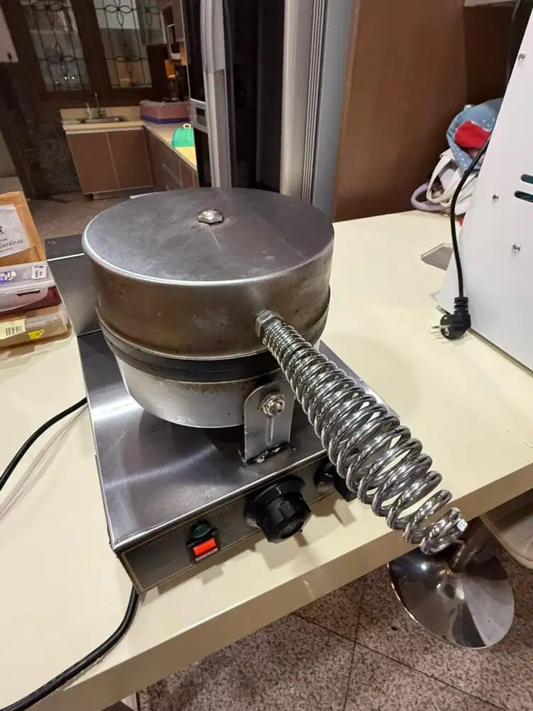 Waffle maker second King Chef. Kondisi bgs 90%