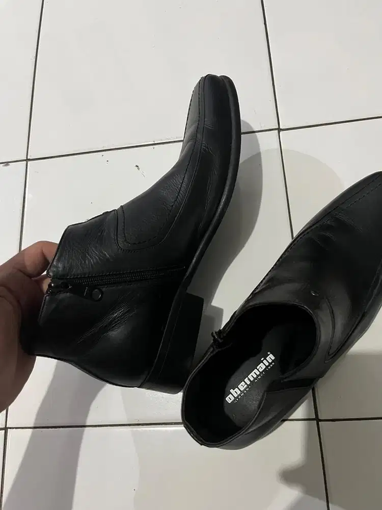 Sepatu angkle boot obermain