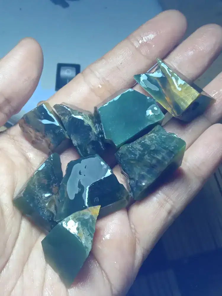 Bahan batu ijo botol garut