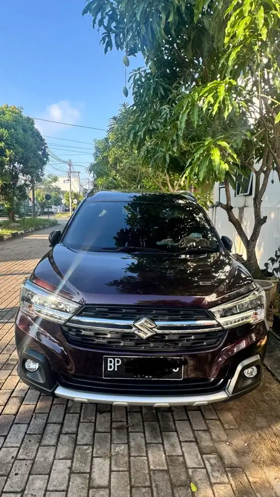 Dijual mobil suzuki xl 7 beta tahun 2021 mobil terawat pakaian wanita