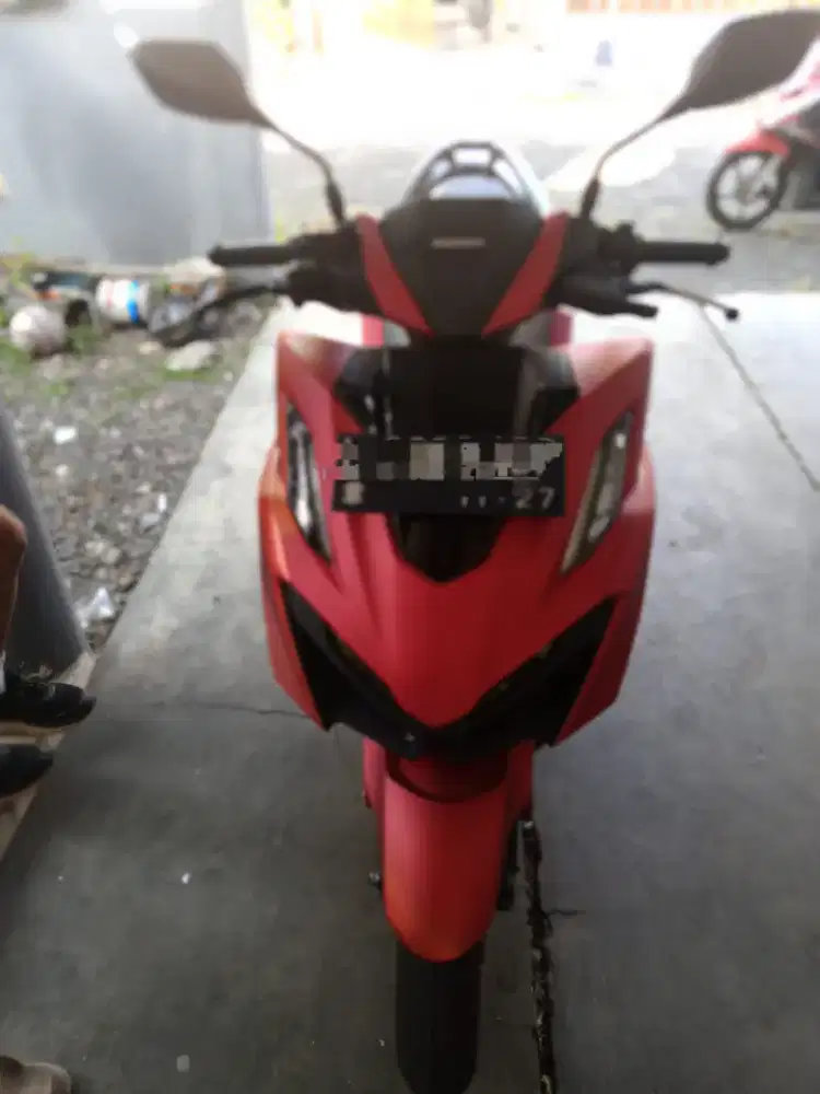 Vario 160 2022 merah doff