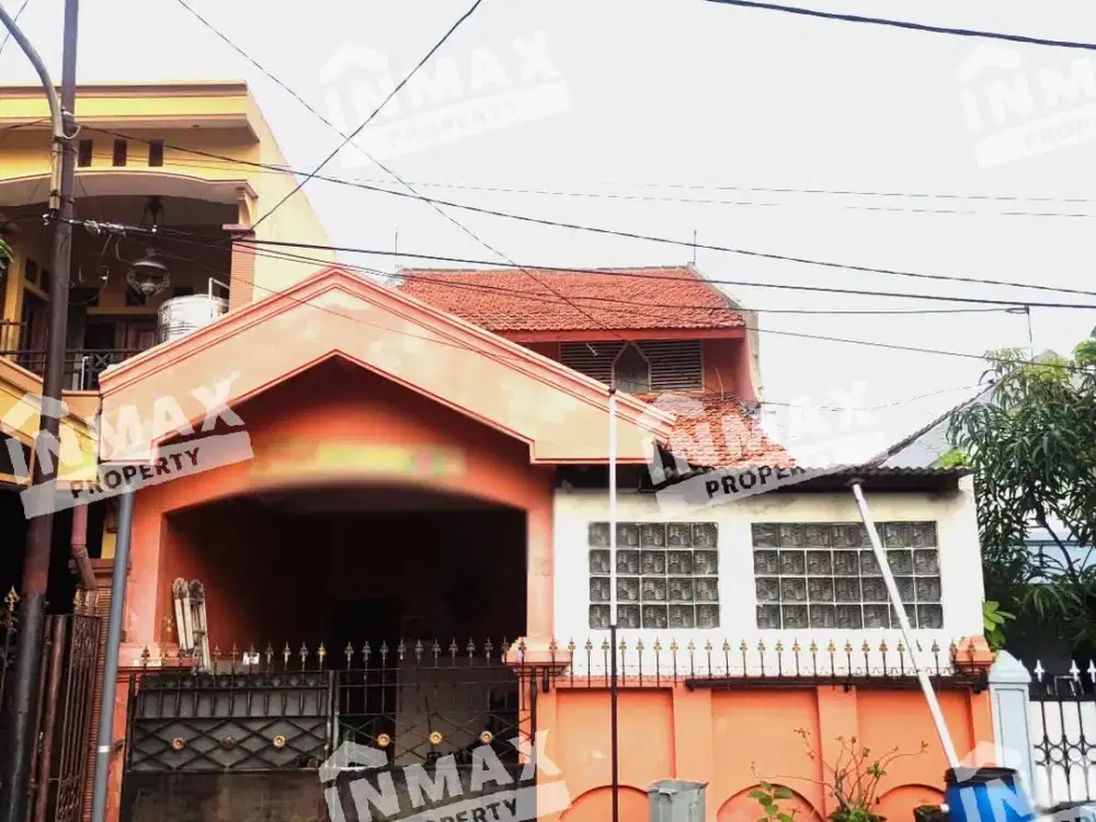 Rumah 2 Lantai Kebraon Surabaya, Dekat Jalan Tol Row Jalan Lebar