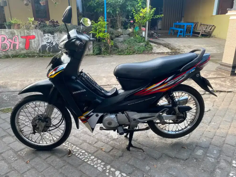 Supra fit bagasi THN 2006 plat AB Bantul
