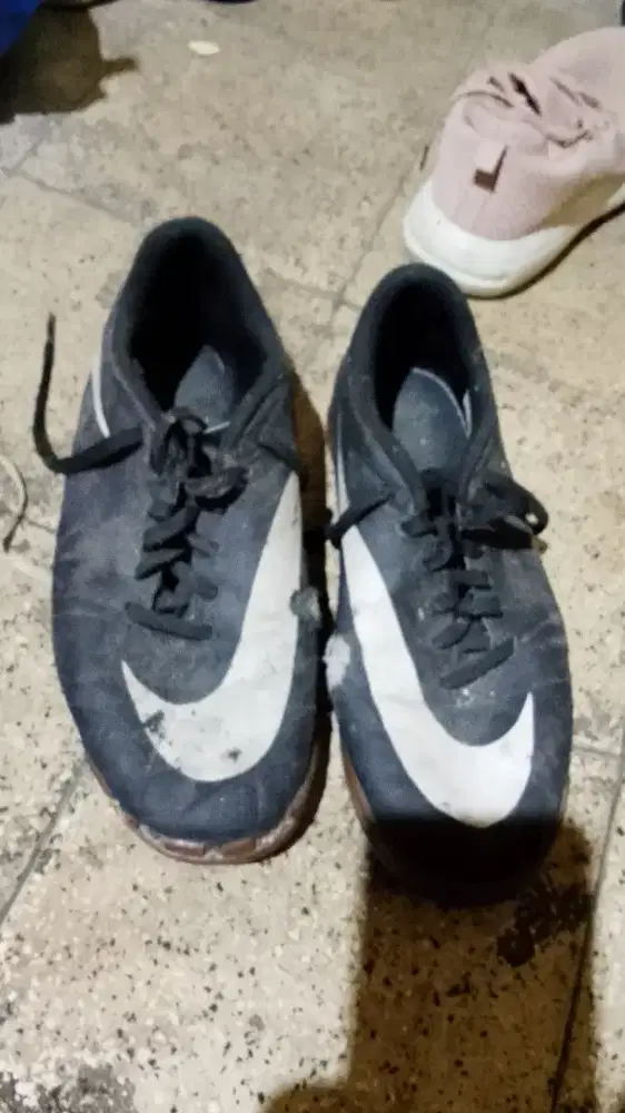 Sepatu murah Nike dan airwalk