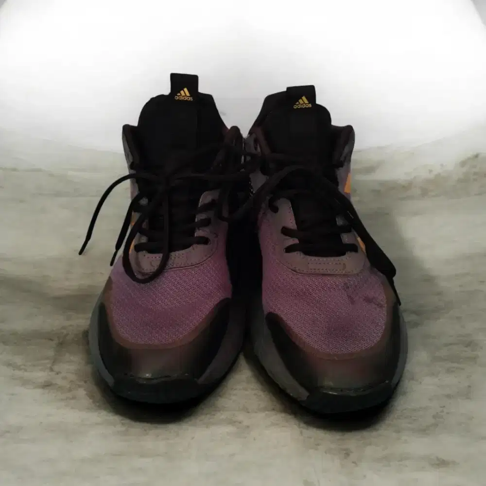sepatu Adidas own the game