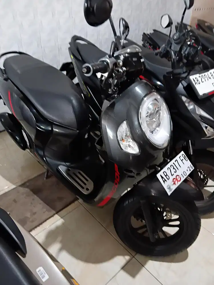 Scoopy hitam 2021 Gbm bisa tunai kredit