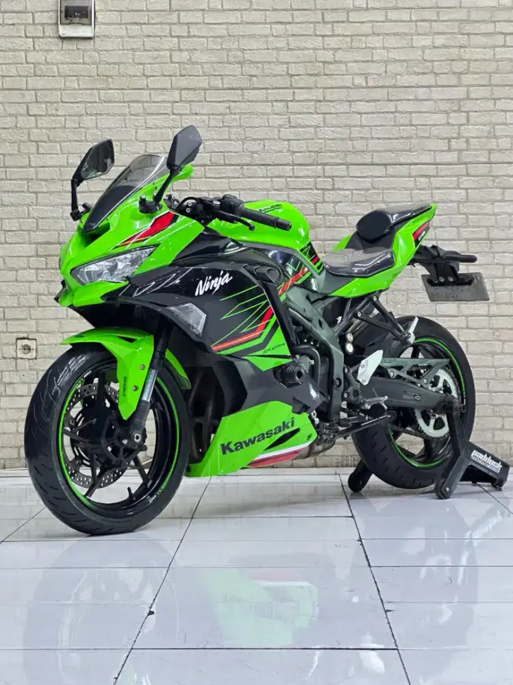 ODO 4RB‼️ Kawasaki ZX 25RR ABS KRT 2023 Promo Termurah
- Dava Mustika