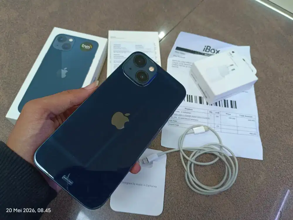 Mau jual dbli iphone 13 lengkappp eks garansi ibox