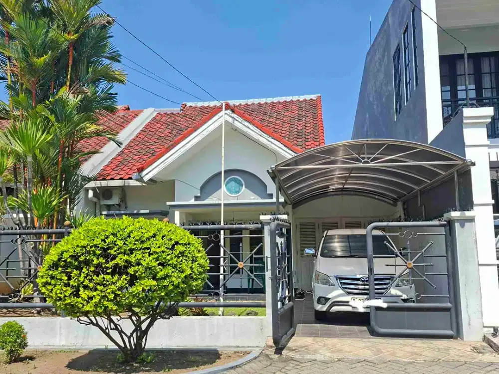 Rumah 1 lantai Bagus Siap Huni Full Furnished. Lokasi strategis dekat Merr. Galaxy Mall. Murah. Nego
