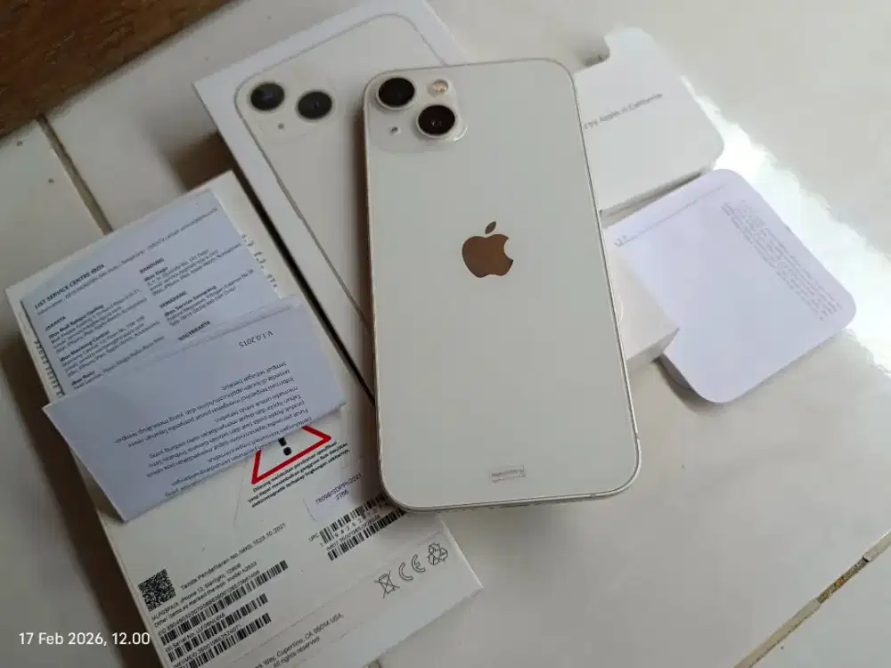 Mau jual dbli iphone 13  lengkappp eks garansi ibox