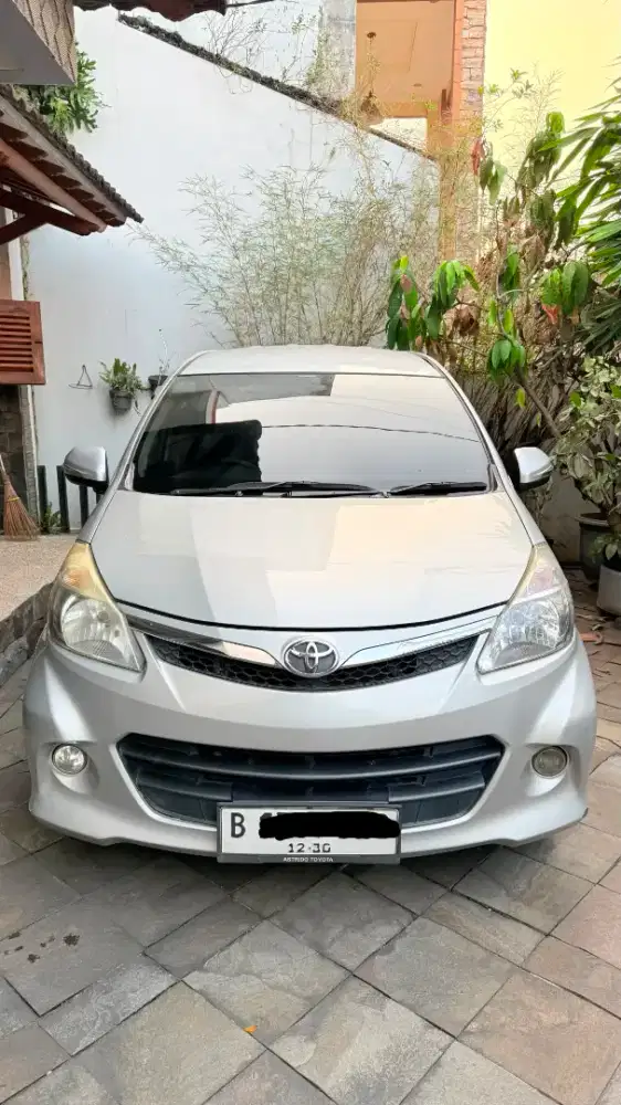 Veloz Luxury matic 2014