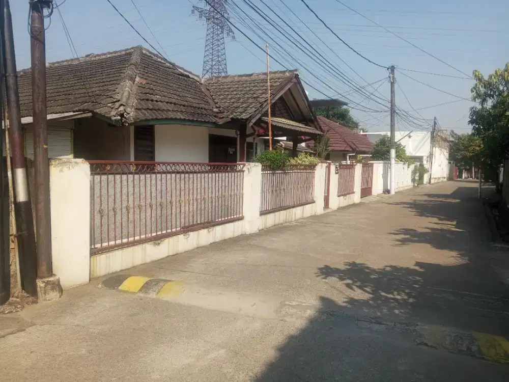 Jual Rumah 150 meter dari exit tol Jatiwarna