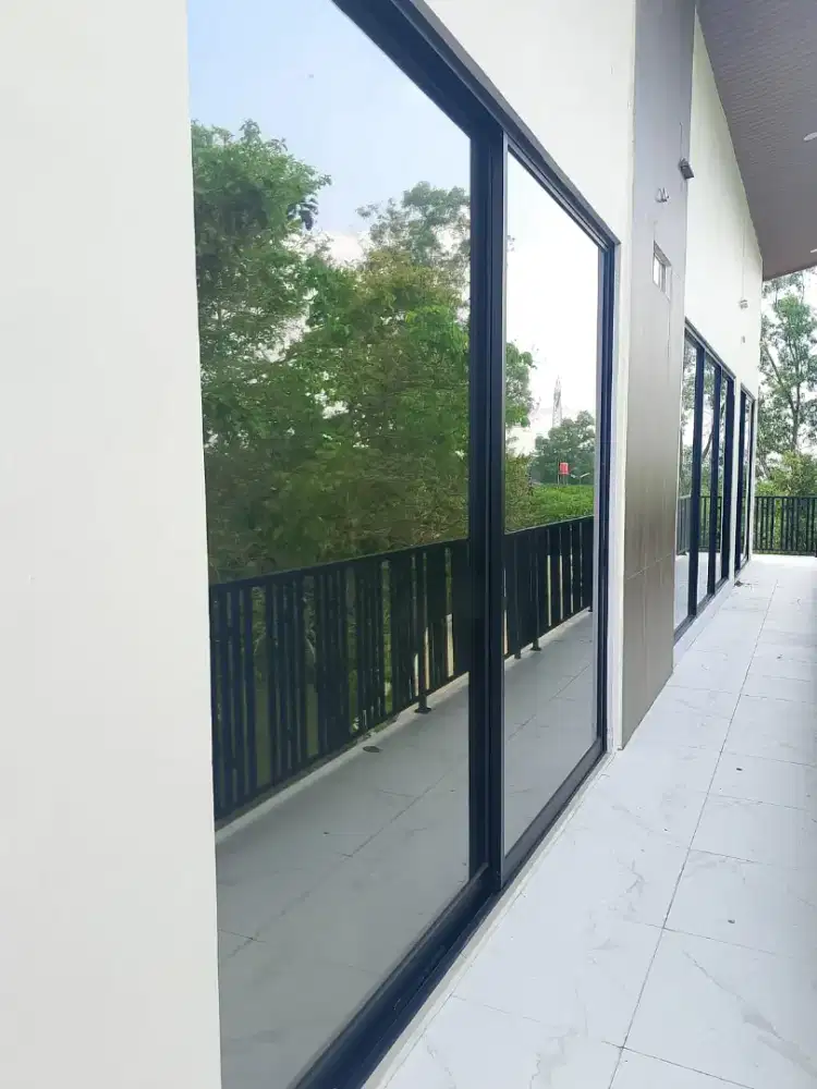 Jasa pemasangan kaca film rumah
