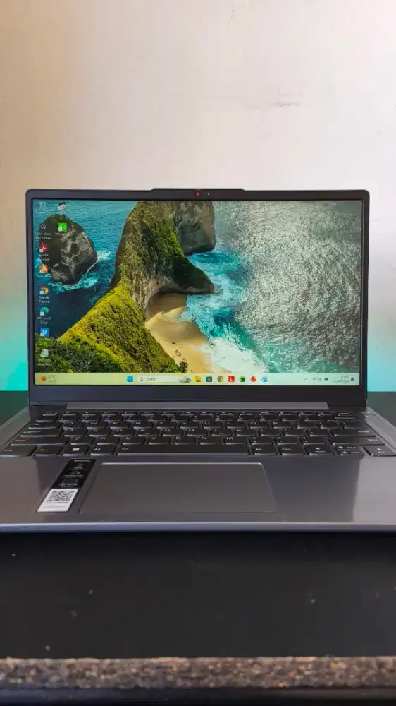Lenovo Ideapad Slim 3 14IAH8