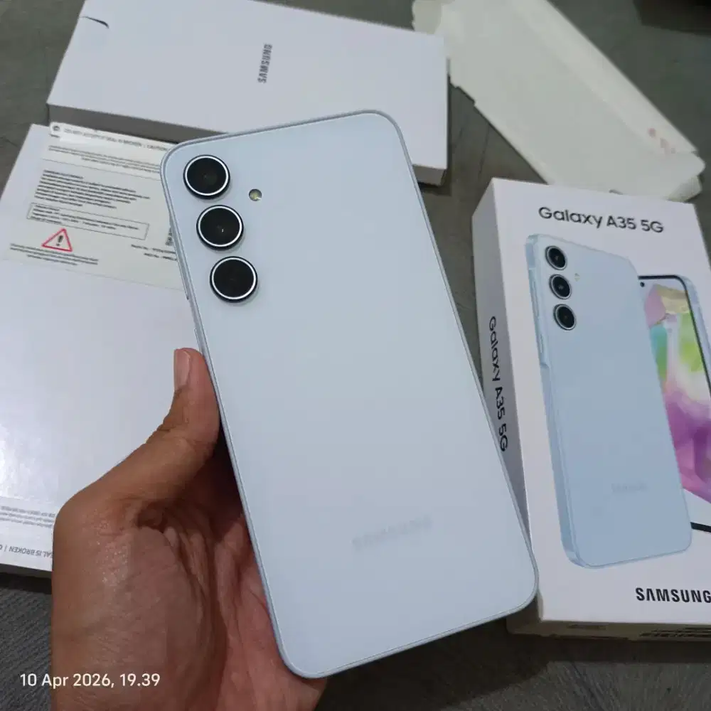 Mau jual dbli samsung A55 lengkappp eks garansi ibox