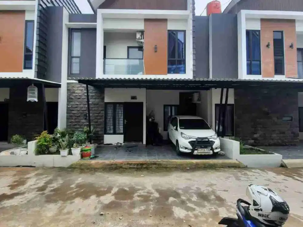 Rumah mewah 2  lantai 1,1 M di cibubur jakarta timur