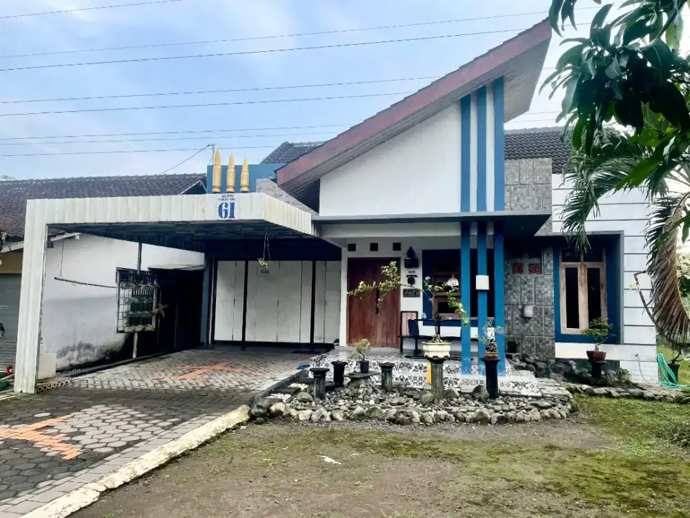 Rumah, Pekarangan dan Sawah (belakang SCH)