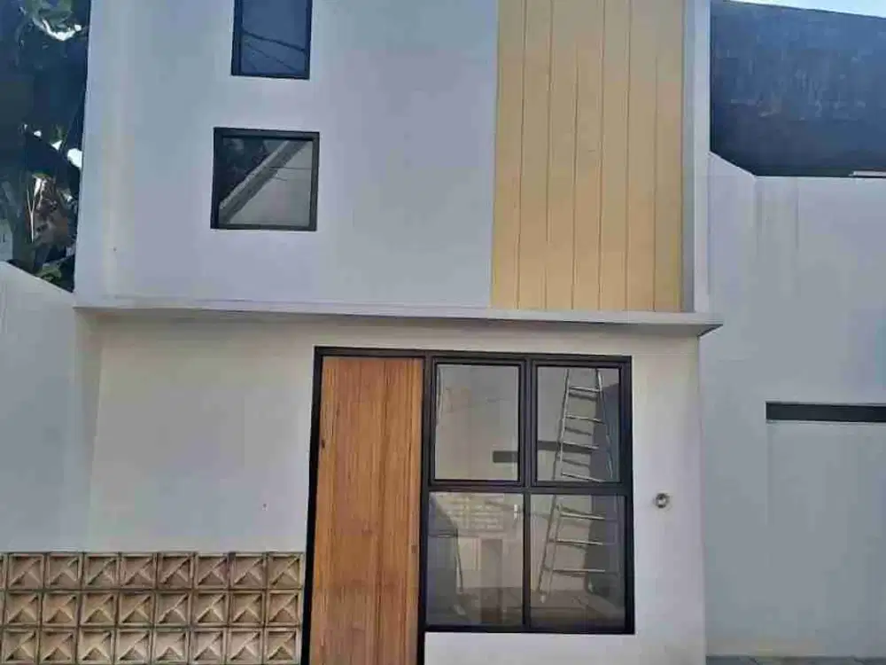 Rumah 590 juta mezzanine dkt tol jatiwarna siap huni free smua biaya