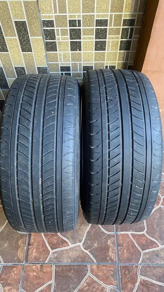 Ban Falken Ziex 215 / 45 / 17