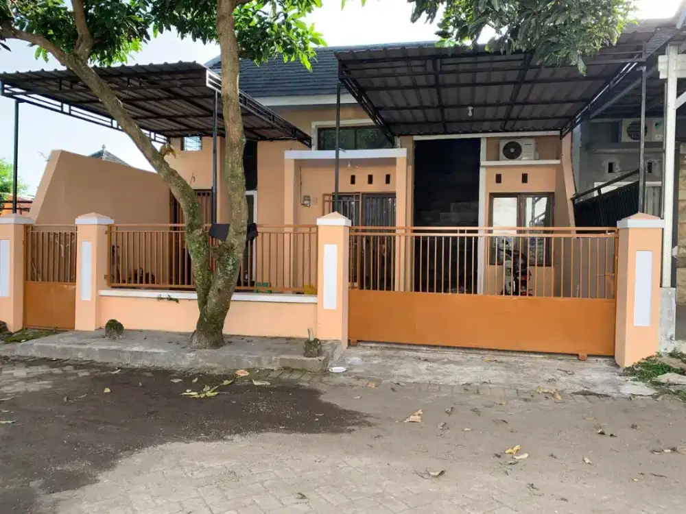 Rumah Minimalis Siap huni LT 120 di Istana Tegal Besar Jember