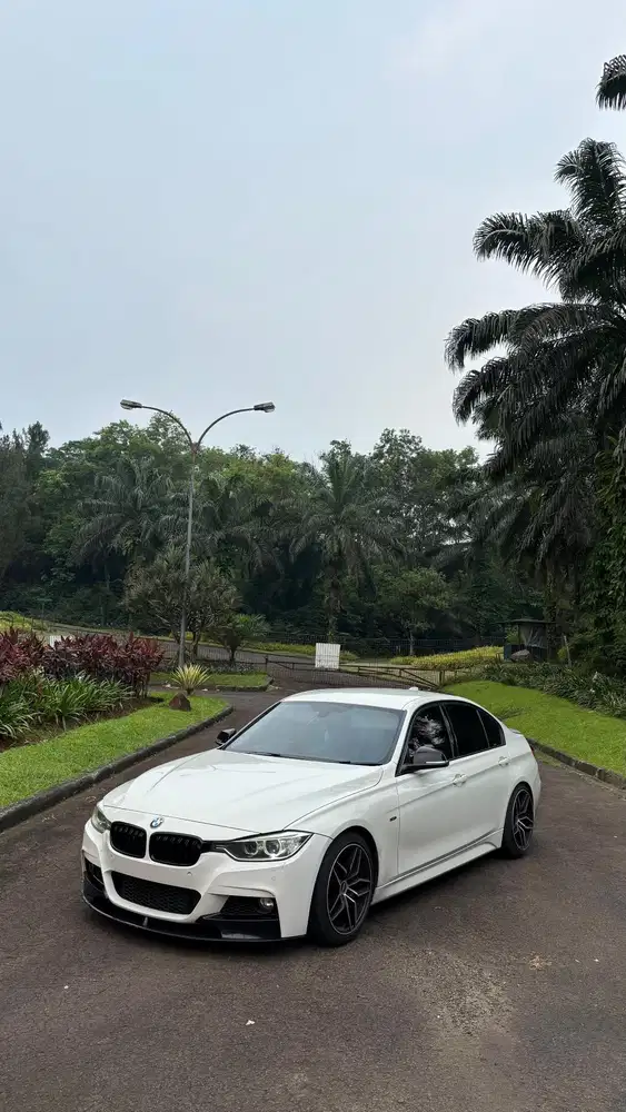 BMW F30 320i Sport 2014 Mods