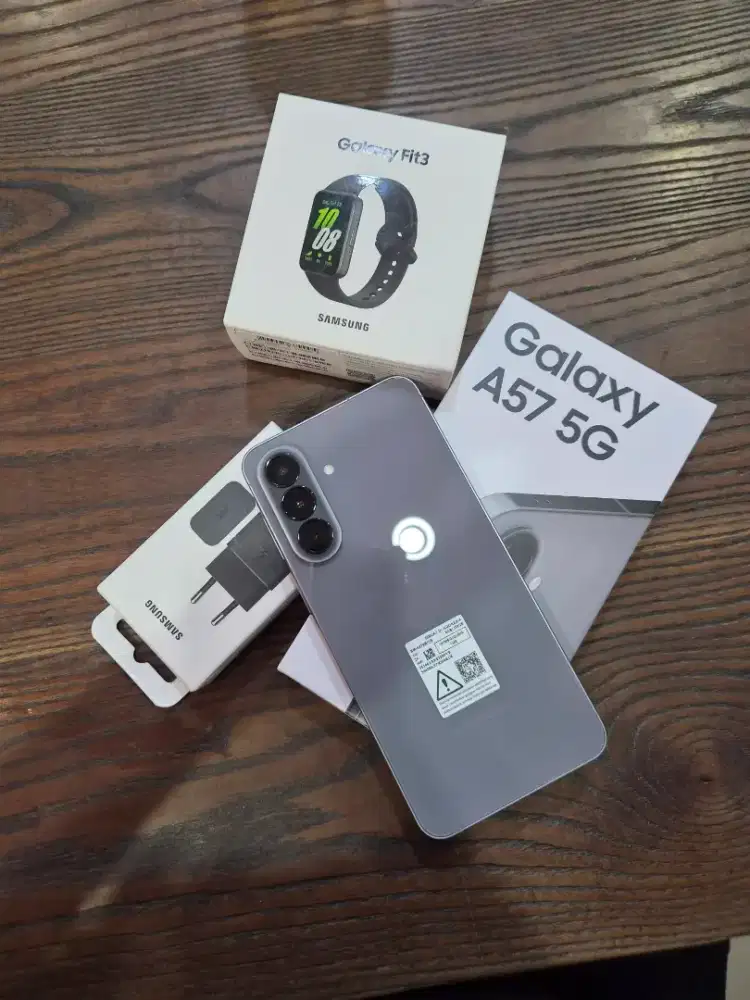 SAMSUNG A57 FREE BUDSCORE