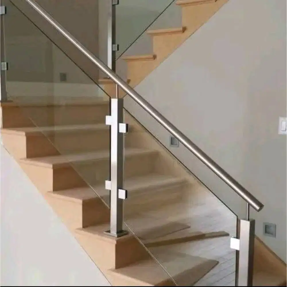 Railing kaca tempered