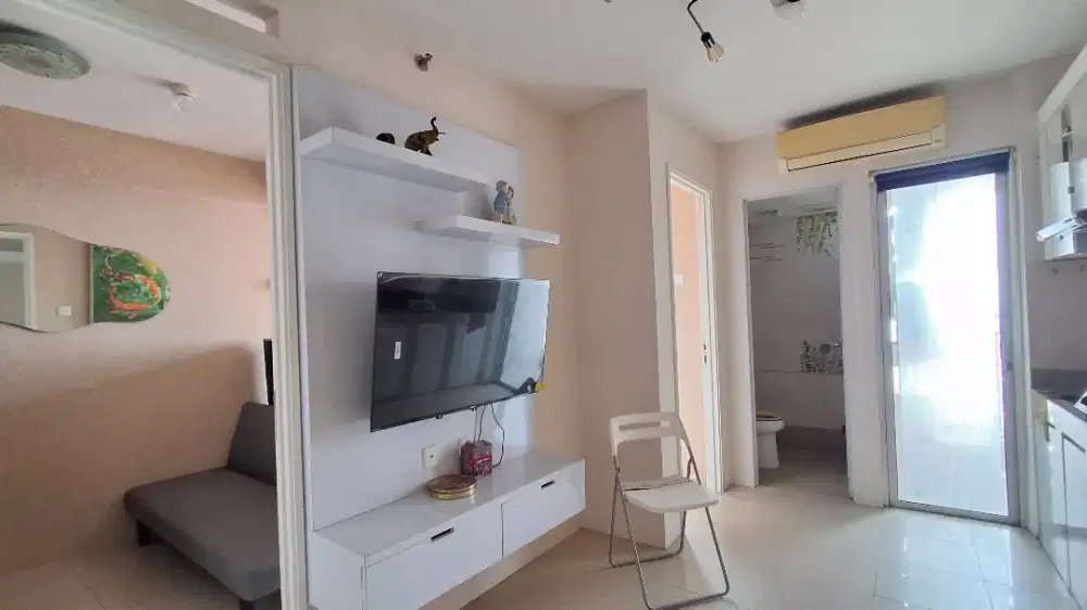 Apartemen Bassura City 2 Bedroom jadi 1 BR Unit Rapi Bagus View City