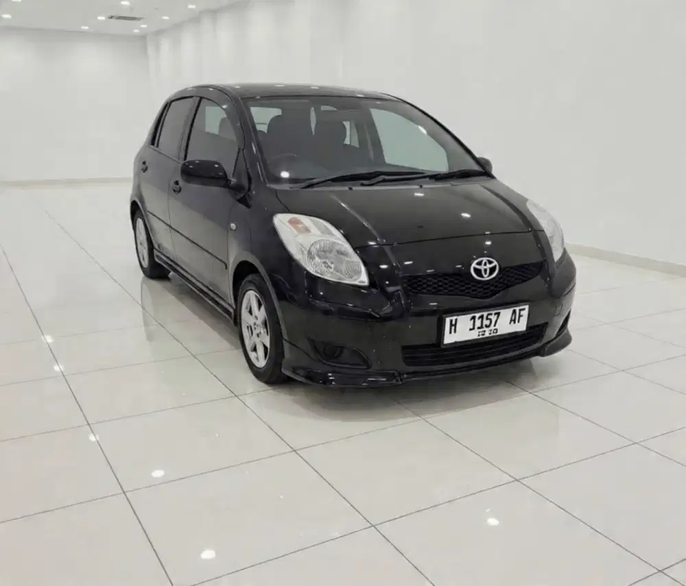 Toyota Yaris 2010 Bensin