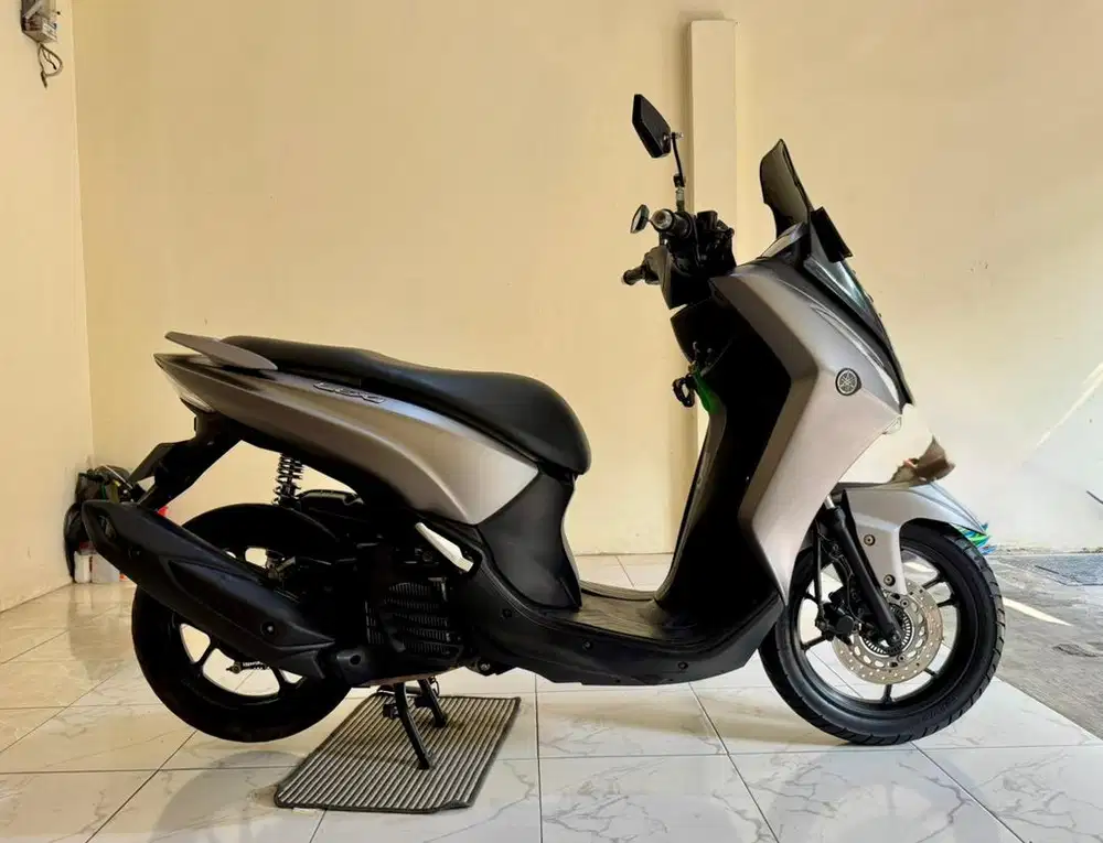 Yamaha Lexi 125 VVA MULUSSS Surat Lengkap