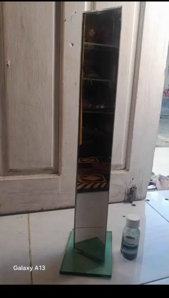 Cermin untulan ikan louhan
