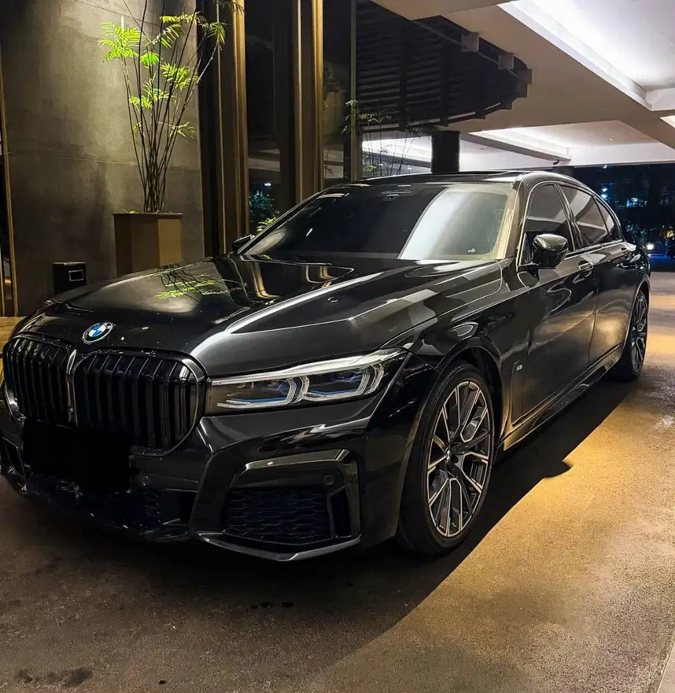 BMW 730i M Package 2023 Hitam Black 2022 2024 BMW 730i M Package