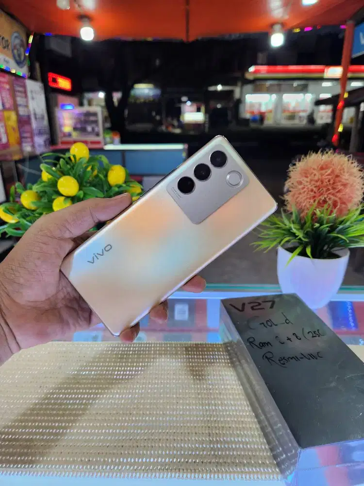 Vivo V27 5G Ram 8+8Gb/ 256Gb Fullset Mulus Original 100% Bergaransi