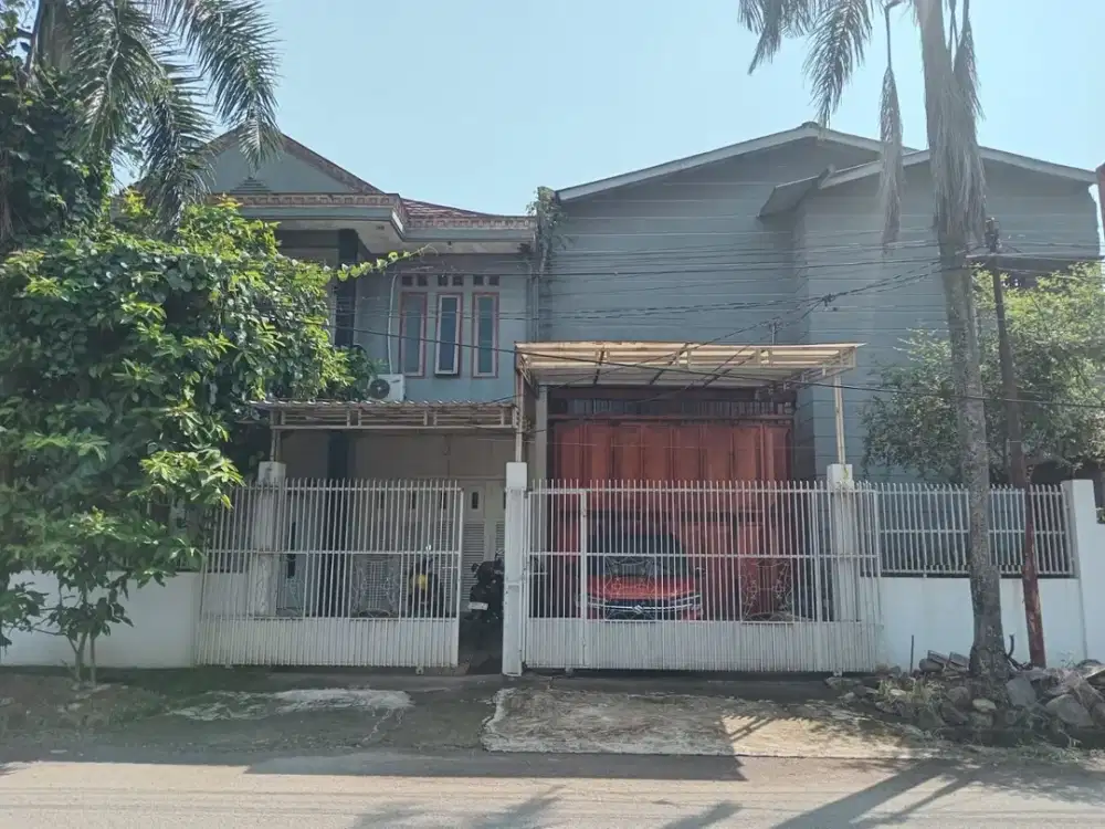 Dijual Rumah 2 Lantai dan Gudang Luas 360 m2 Cileungsi Hijau