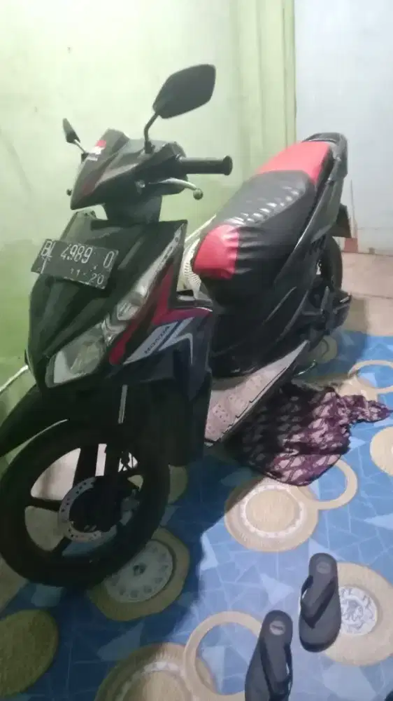 Vario Techno 2011 sehat murah