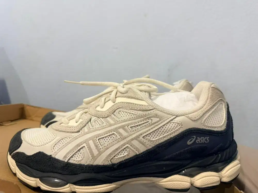 Asics NYC Size 44