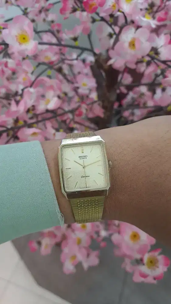 Seiko tank chronos texture dial