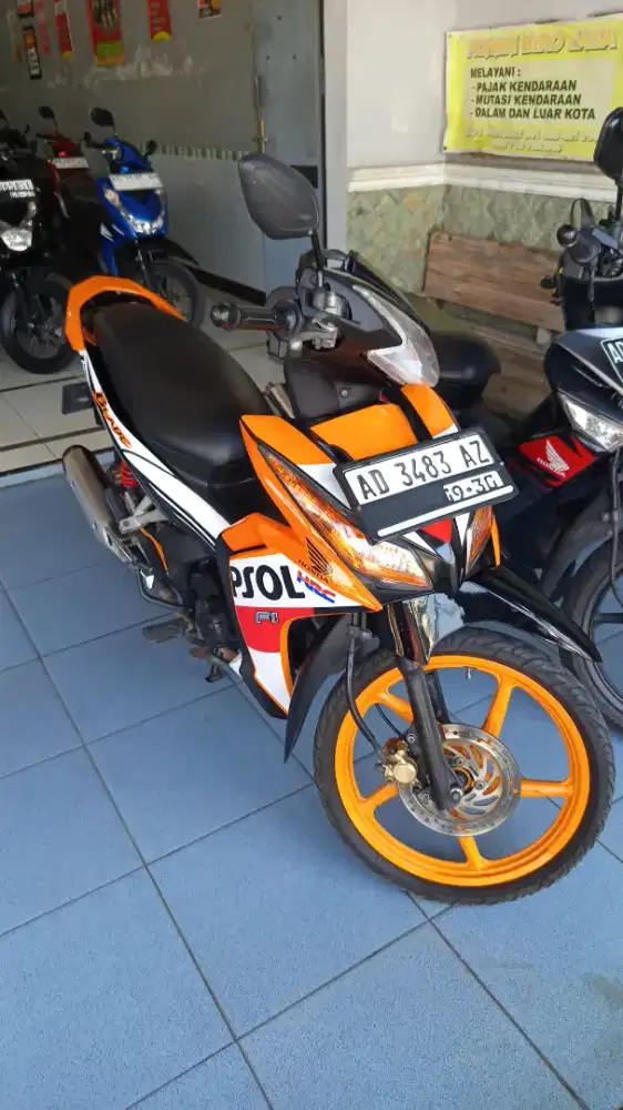 Honda Blade repsol injeksi 2014