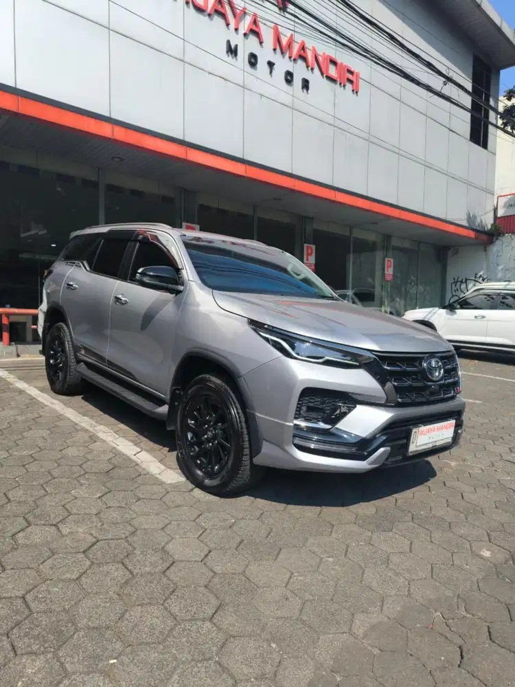 TOYOTA FORTUNER 2.8 GR.SPORT 4X4 A/T 2022