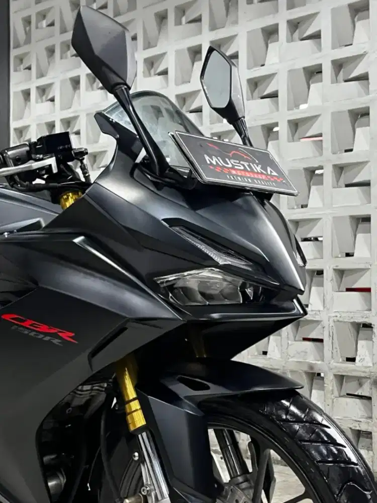 HONDA CBR 150R 2022 - Chintia Mustika
