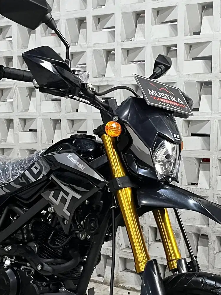 Odo 3RB!!Kawasaki Dtracker 150 th 2023 - Ayu Mustika