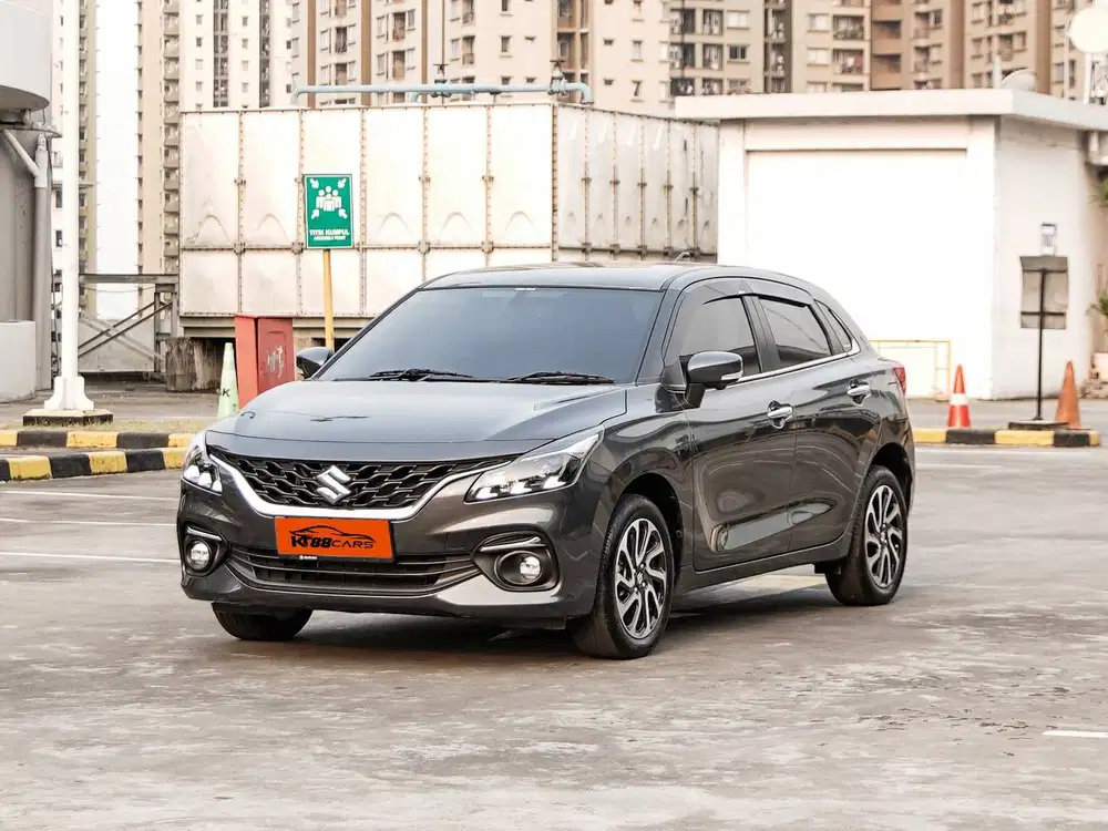 Km 4 ribu Baleno hatchback 2024