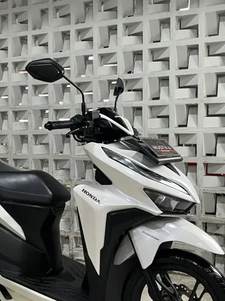 HONDA VARIO 150 CBS ISS KEYLESS 2019 - Chintia Mustika