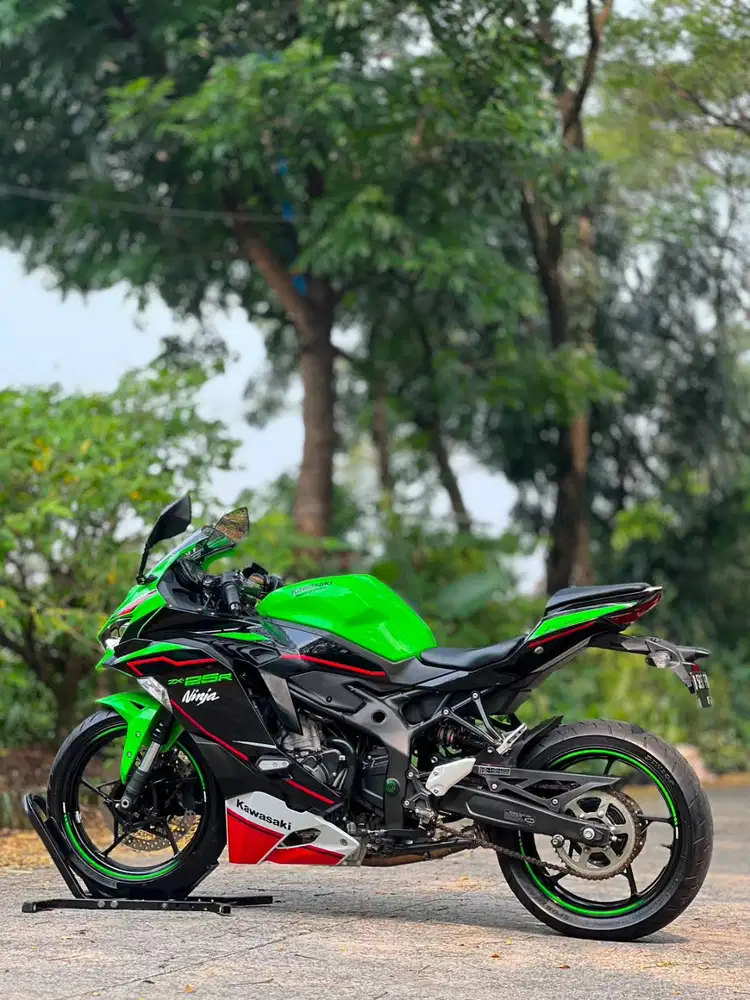 KAWASAKI ZX25R ABS 2022 HIJAU KM 4K PAJAK HIDUP FULL MULUS