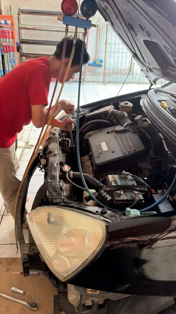 Mekanik AC Mobil