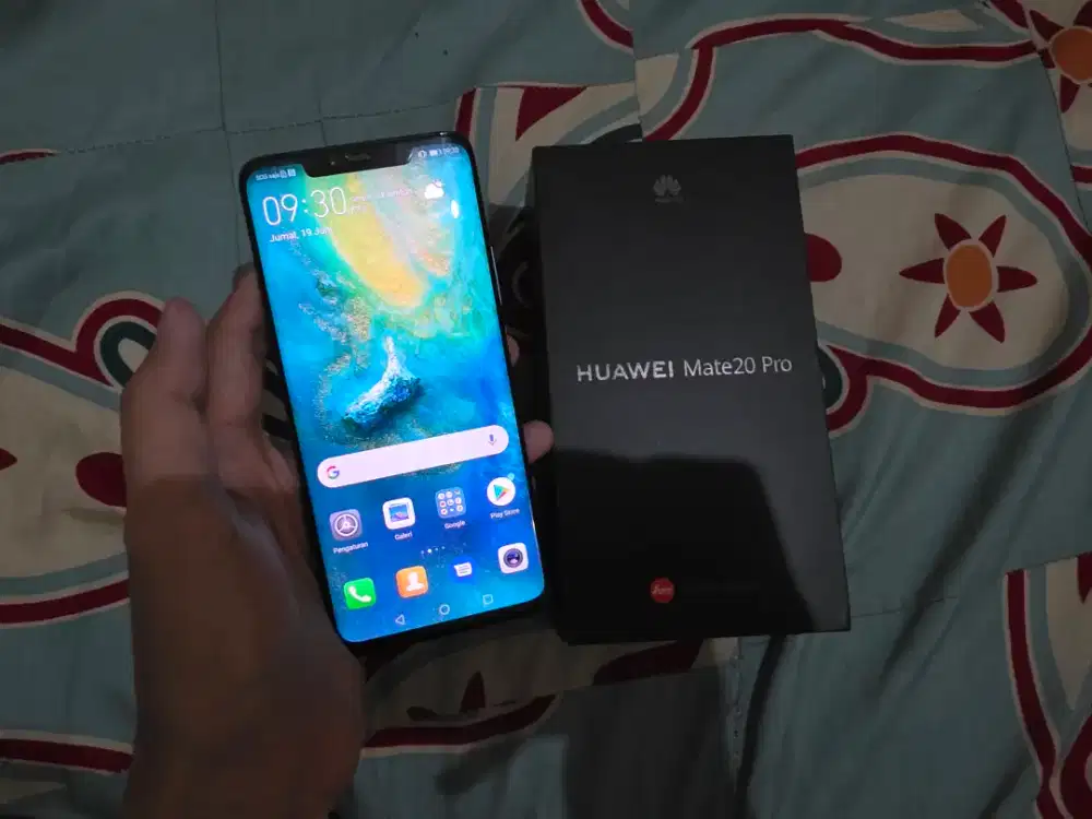 HUAWEI Mate 20 pro 6/128 fullset resmi