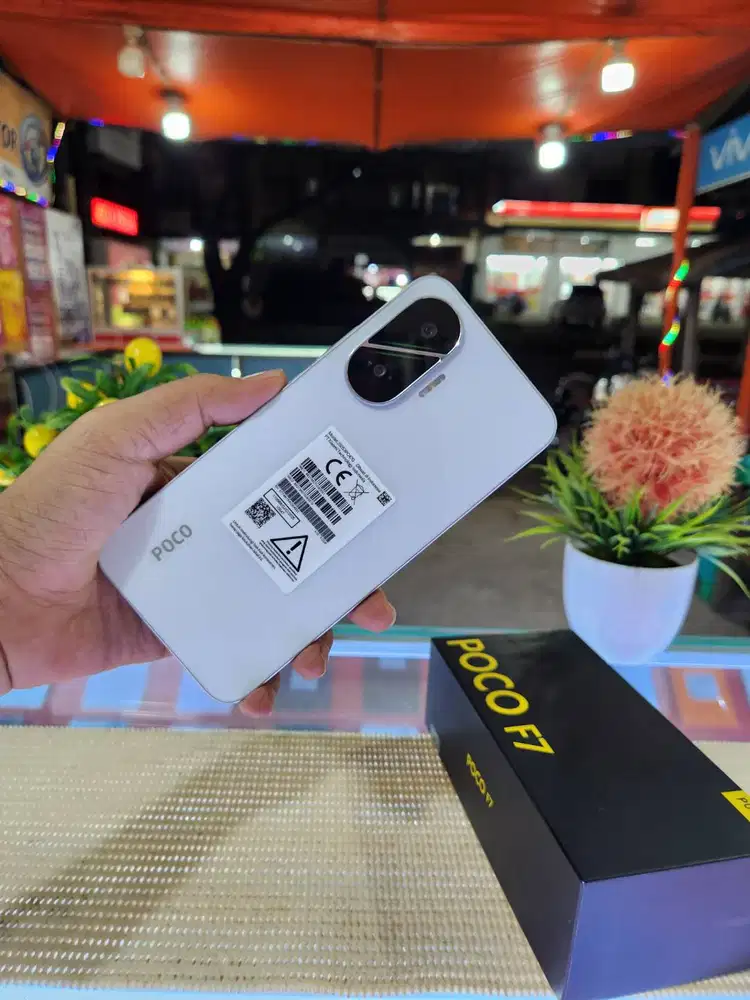 Poco F7 5G Ram 12+12Gb/ 512Gb Fullset Original 100% Like New Bergarans