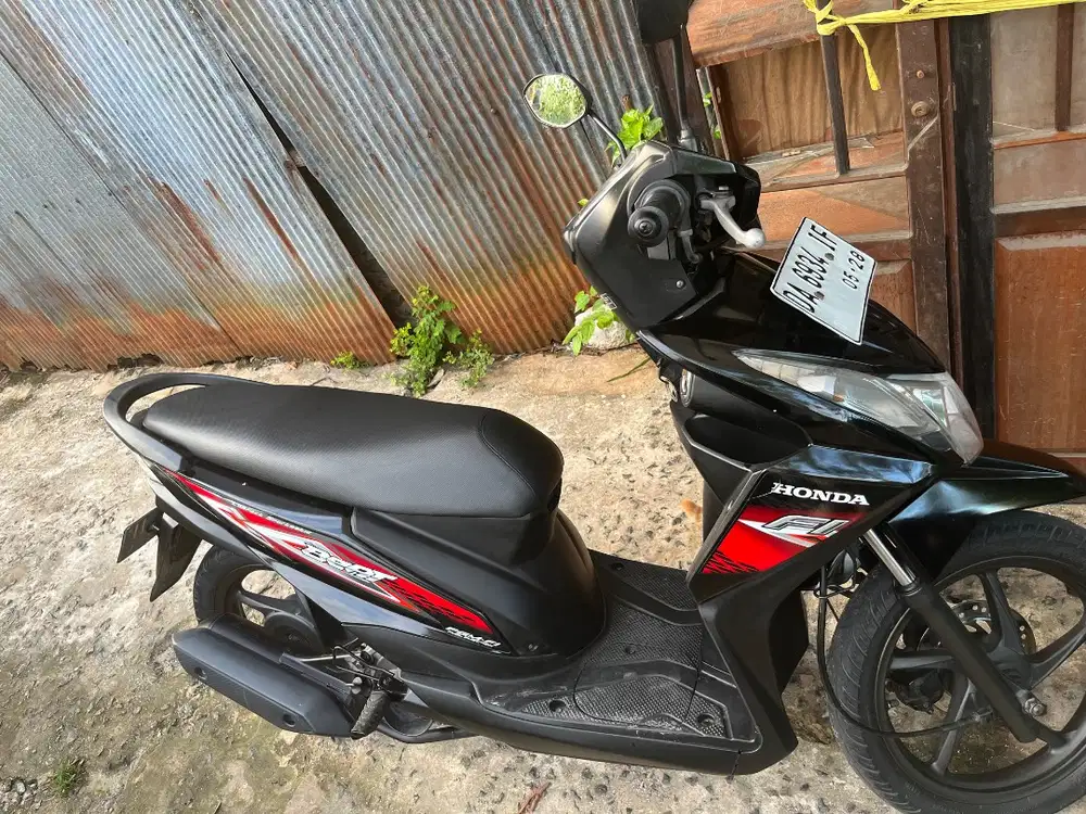 Dijual honda beat 2013